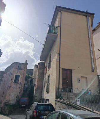 Abitazione singola in via Santa Caterina, 1